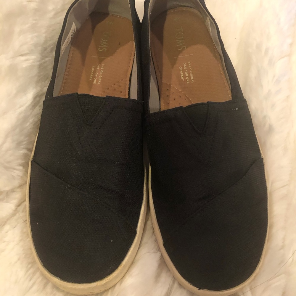 Tom’s black non canvas slip on
